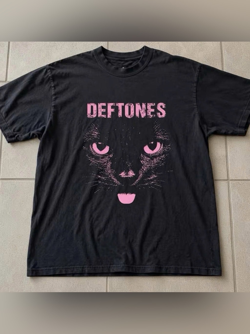 DEFTONES Black Cat Graphic T-Shirt in Pink Accent